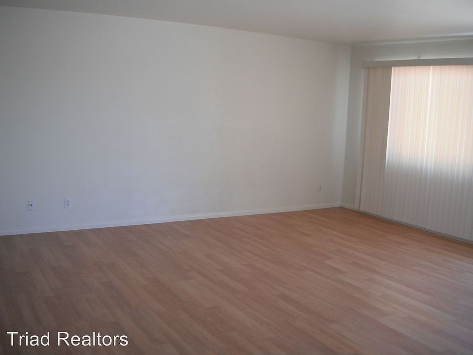 2nd image of 5452 Morongo Rd