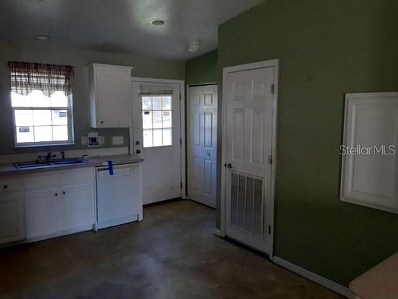 5th image of 2208 Sophie Springer Ln