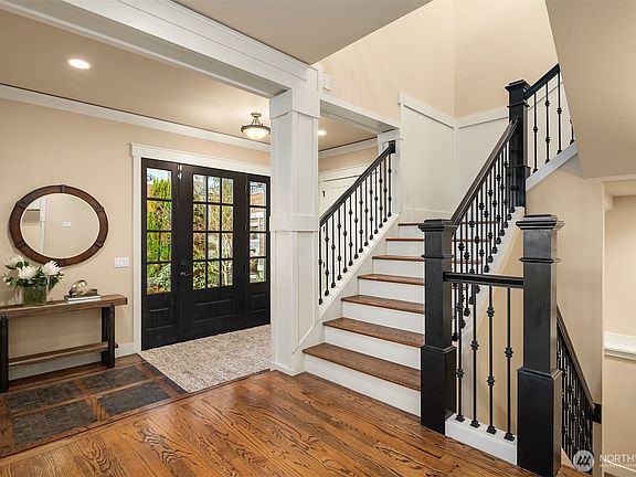 5th image of 3311 Burnett Avenue N