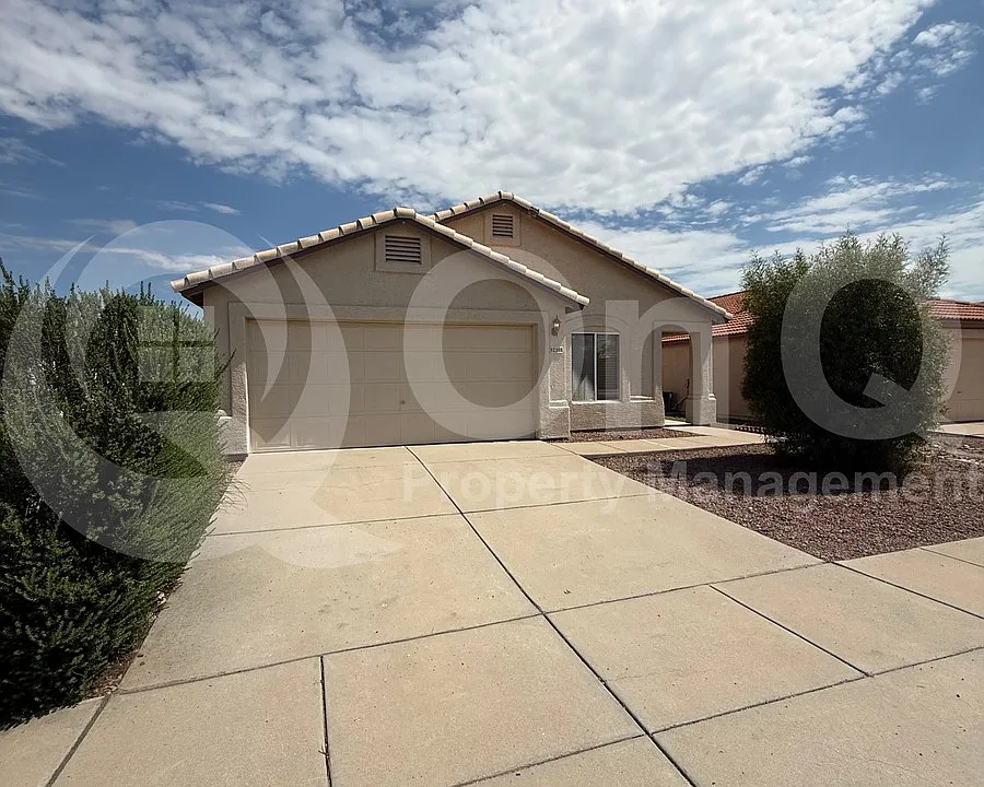 2396 W Silverbell Tree Dr