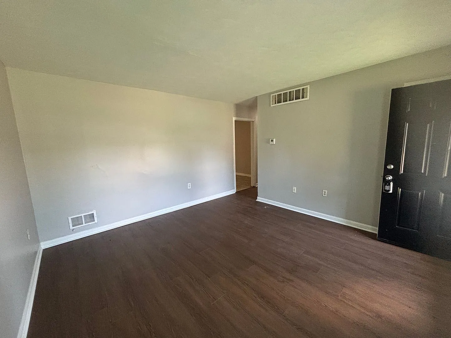 Welcome to 2771 Northmeade Ave! — Photo 4