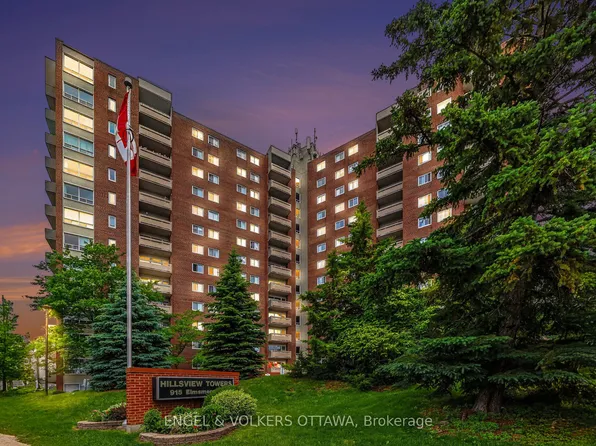 915 Elmsmere Rd APT 109, Ottawa, ON K1J 8H8