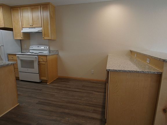 5th image of 1260 Larpenteur Ave W APT 414