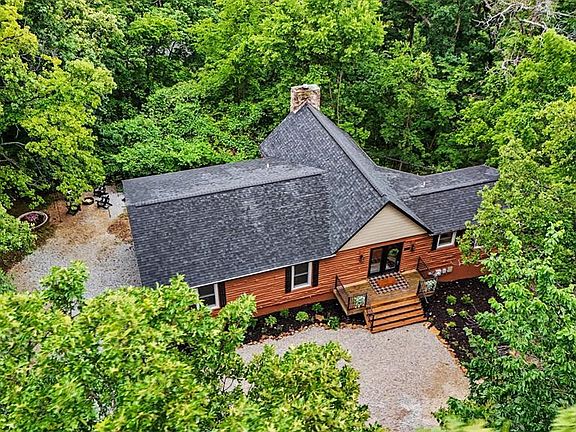 3rd image of 23 Lakeview Dr
