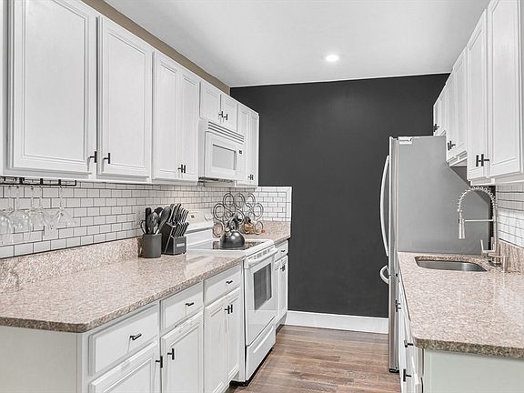 5th image of 200 Market St Unit 3010