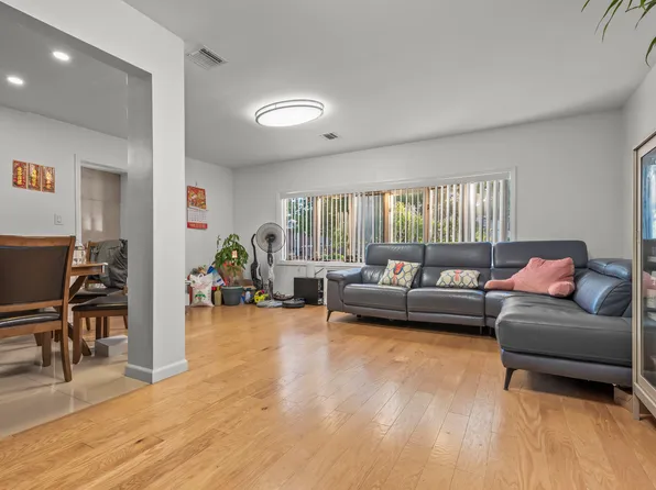 669 West Fingerboard Road image 7 of 39