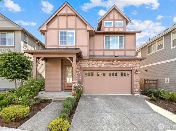 444 6th Lane NE, Issaquah, WA 98029