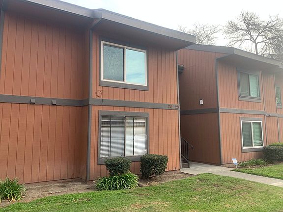 3rd image of 38627 Cherry Ln APT 26