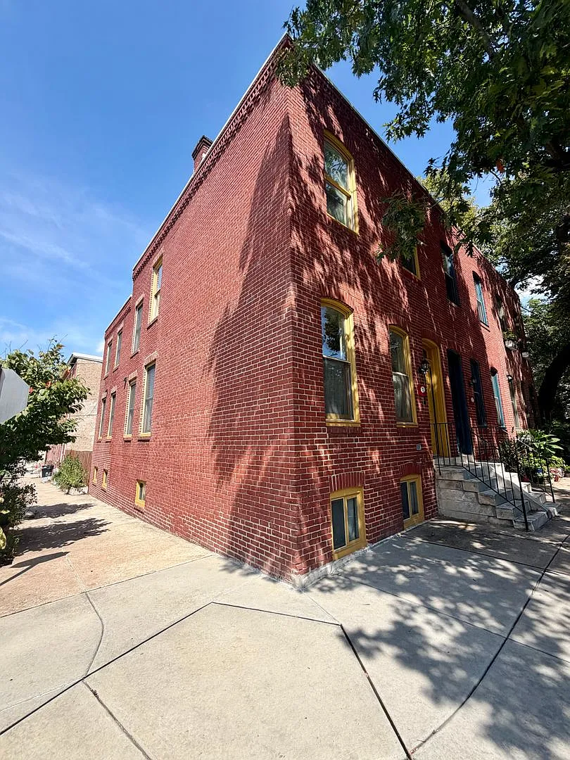Stunning 3-Bedroom/2.5 Bathroom in the heart of Powelton Village. Available NOW! — Photo 4