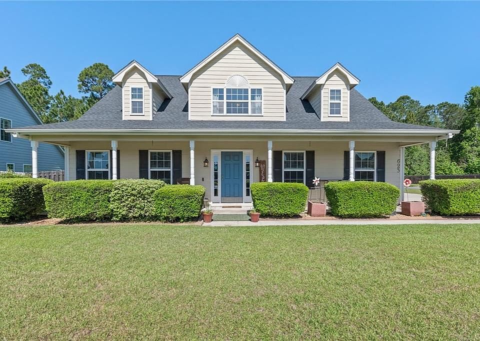 1st image of 623 Victorias Cir