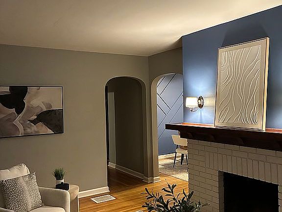 4th image of 5038 W 16th St