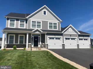 433 Hartford Dr, Chambersburg, PA 17202