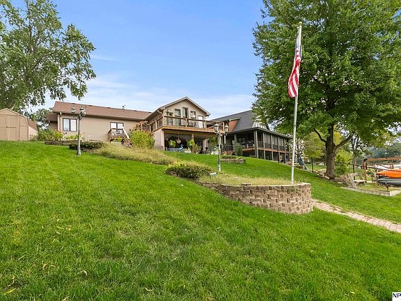 4th image of 803 Otter Ct