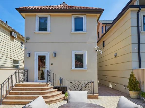 1068 82nd Street image 22 of 24