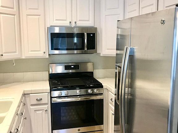 4th image of 436 E Spruce Ave Unit 126