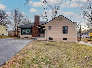 701 NE 42nd Ter, Kansas City, MO 64116