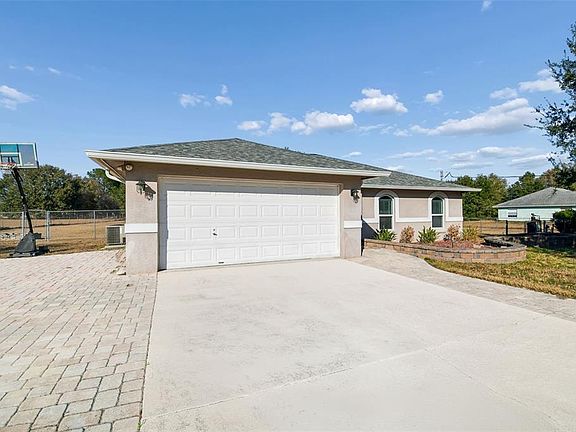 2nd image of 31609 Hunt Club Ln