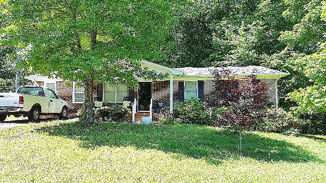 1st image of 325 Coach Hill Dr