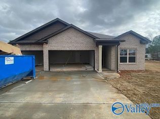 14070 New Castle Dr, Athens, AL 35613