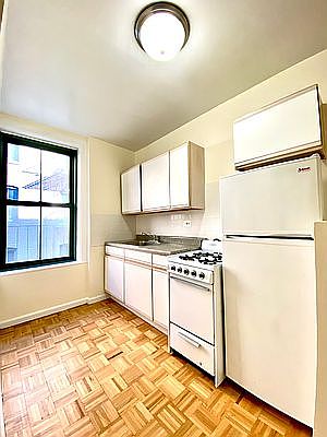 1st image of 535 E 78th St APT 4G