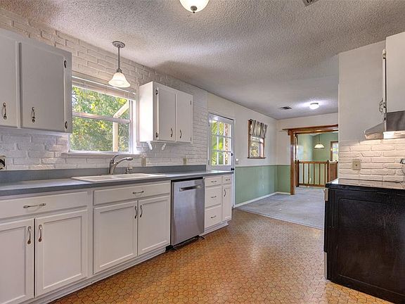 14th image of 1950 9TH AVENUE