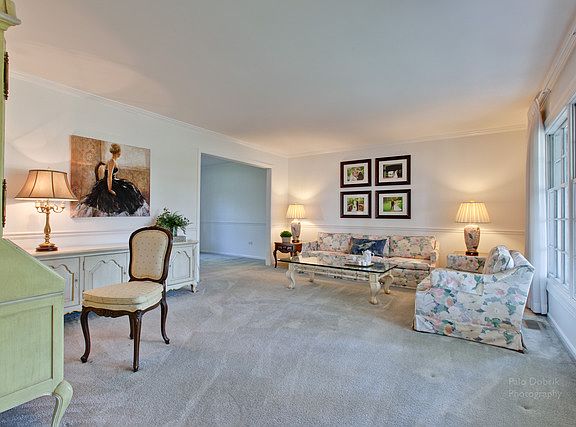 5th image of 2718 N Brighton Pl