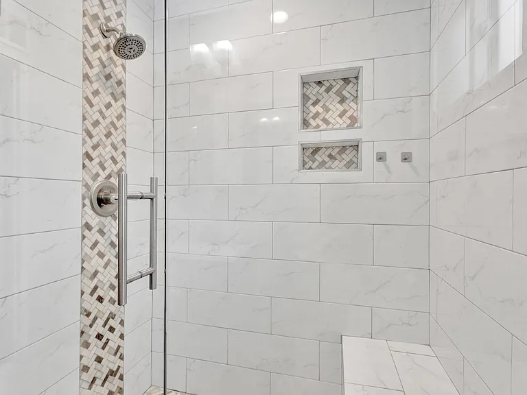 1809 W Farnum Ave #3 — Photo 28