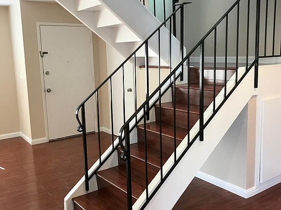 4th image of 2174 Amberwood Ln #2174