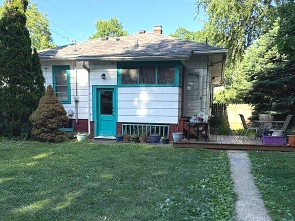 5th image of 605 S Walnut St