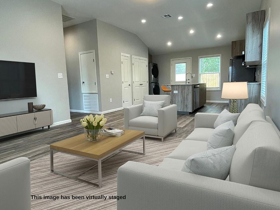1st image of 173 Southside St #2