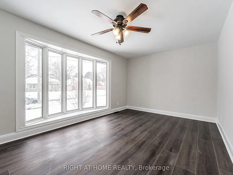 18 Ridgewood Ave — Photo 8