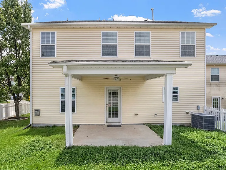 223 Station Dr — Photo 35