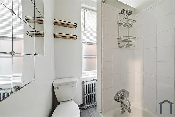 125 E Hortter St — Photo 13