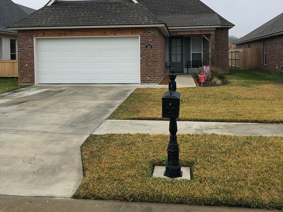 1st image of 120 Anatole Dr