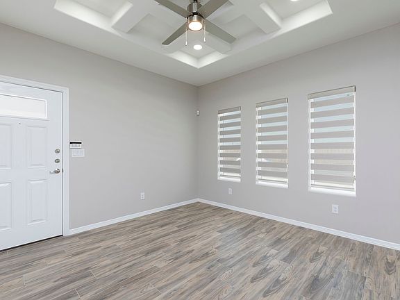 2nd image of 4221 La Vista Ave #3