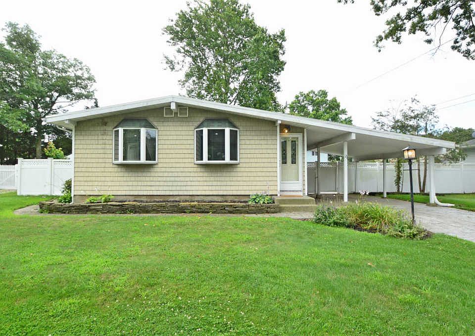 1st image of 21 Duane Dr
