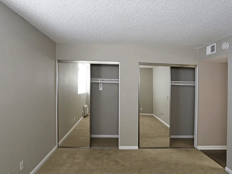 Evria Claremont Apartments — Photo 13