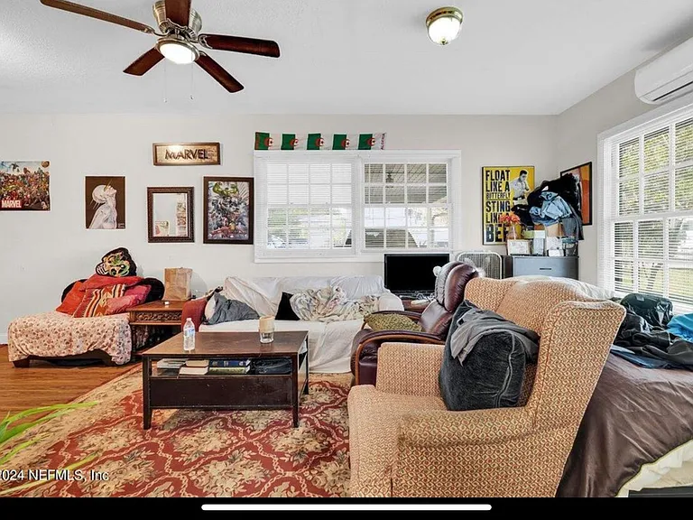 2114 Schumacher Ave #2 — Photo 8