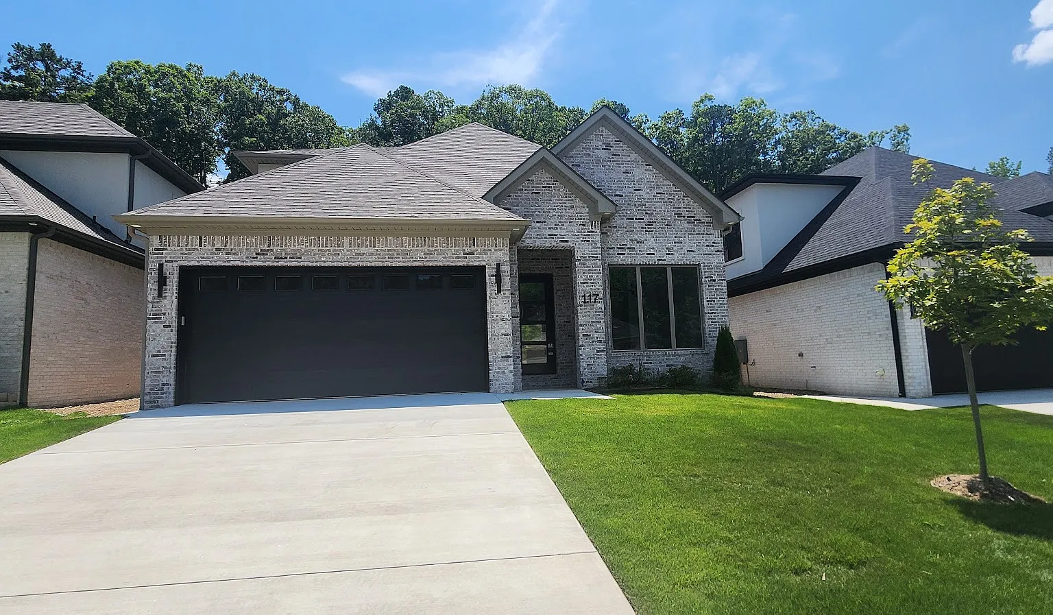 4 bed, 2710 sqft, $3,950 — Photo 1