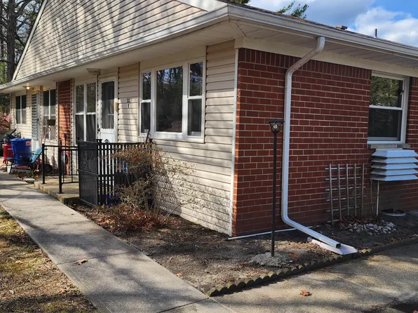 28 Snowberry Lane #D, Manchester, NJ 08759