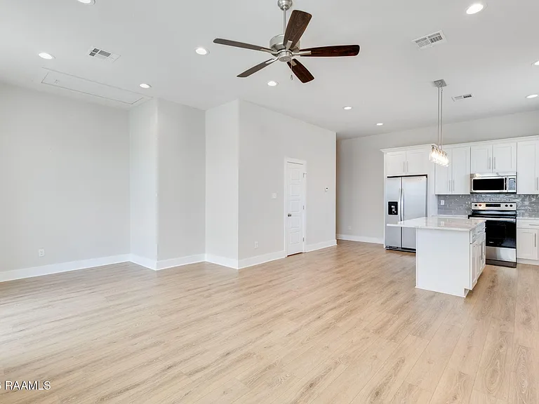 124 Canvasback Dr — Photo 9