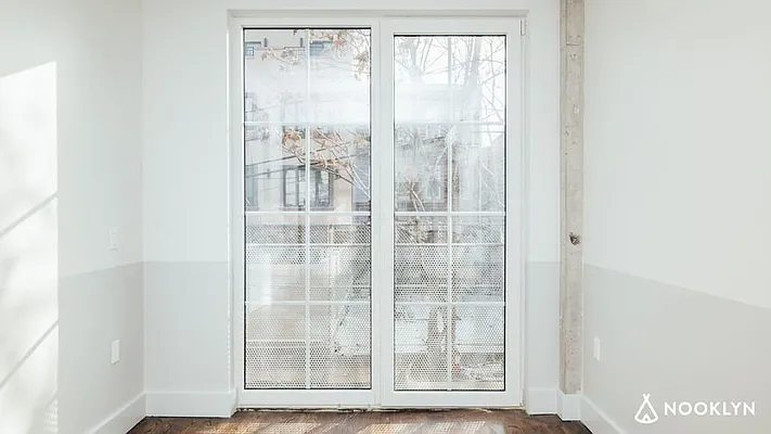 Rented by Nooklyn NYC LLC | media 90