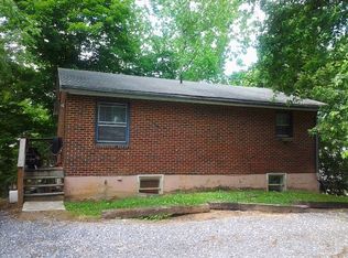 56 Hunter Hill Extension Rd, Lexington, VA 24450