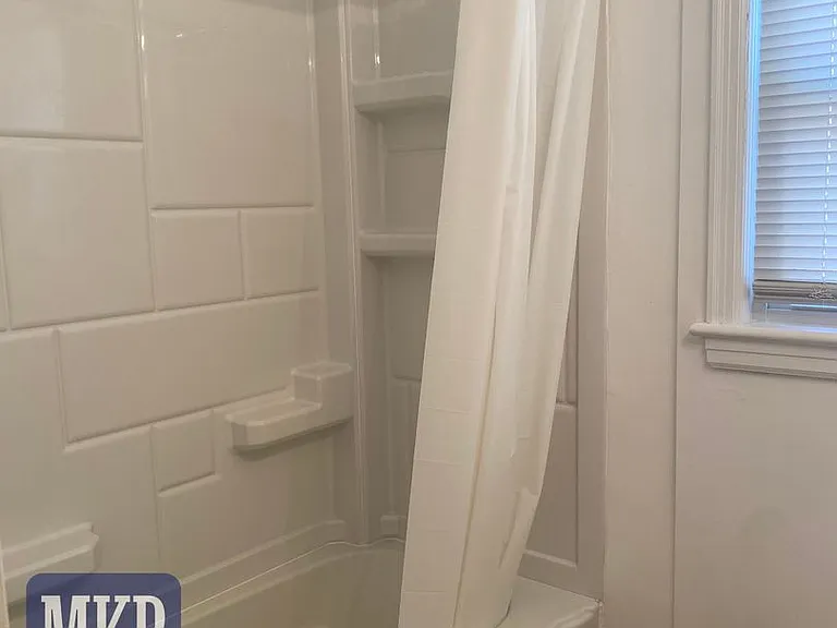 3136 Fleetwood Ave — Photo 10