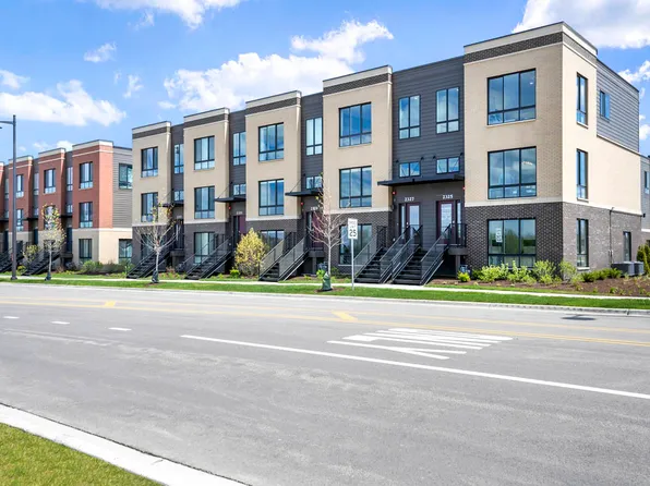 2218 Venture Dr, Schaumburg, IL 60173