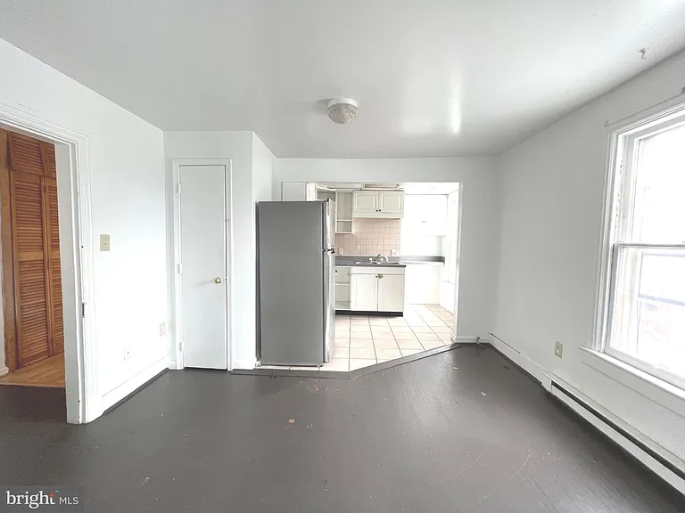 703 2nd St #B — Photo 15