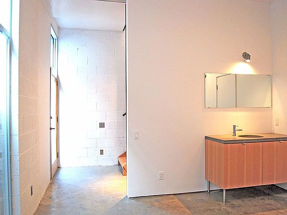 4th image of 1480 W Sunset Blvd #B