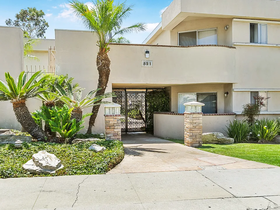 Inglewood Palms Apts