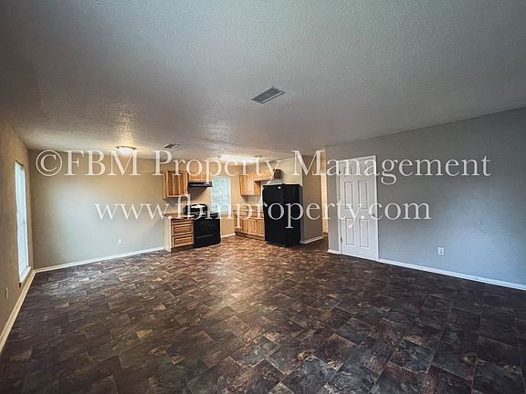 4th image of 811 E Grayson St APT 21