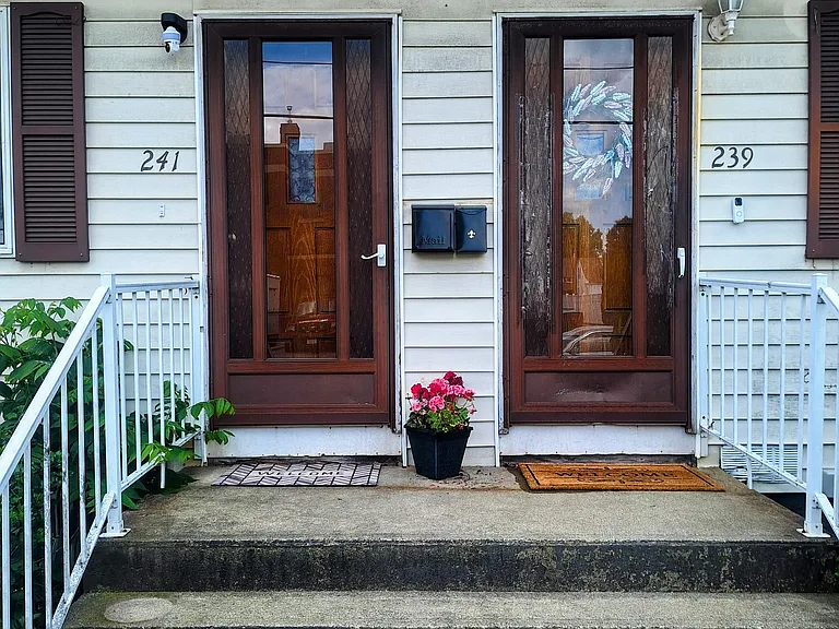 241 Orchard St #241 — Photo 70